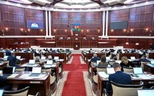 Parlament toplaşdı - Gündəlikdə 15 məsələ var
