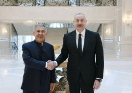 İlham Əliyev Rüstəm Minnixanov ilə görüşdü