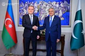 Azərbaycan və Pakistan xarici işlər nazirləri görüşdü