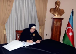 Küveytdəki səfirliyimizdə matəm günü ilə bağlı xatirə kitabı açılıb 