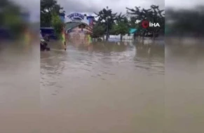 Filippində güclü yağış həyatı iflic etdi - 20 nəfər həyatını itirdi - Video