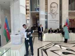 Çindəki səfirliyimizdə səsvermə başladı - FOTO