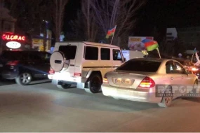 “Exit poll”un nəticələri açıqlanandan sonra Sumqayıtda avtoyürüş başlayıb - FOTO