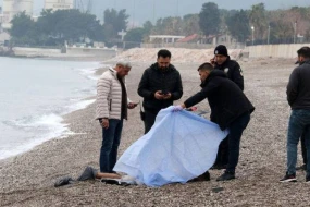 Antalya sahilində daha bir cəsəd tapıldı - FOTO