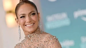 Cennifer Lopez təqaüdə çıxdığı ilə bağlı siqnal verdi
