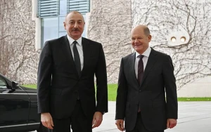 Olaf Şolts İlham Əliyevi təbrik etdi