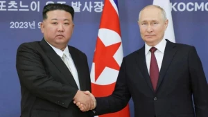 Putindən Kim Çen Ina avtomobil hədiyyəsi