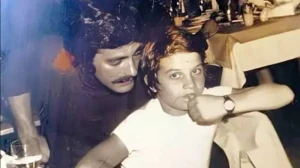 50 il sonra eyni formada şəkil çəkdirdilər - FOTO