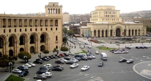 İrəvan Qarabağ erməniləri üçün yeni proqramı təsdiq etdi