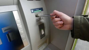 Sumqayıtda bank hesabından 13 min manat oğurlandı