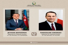 Ceyhun Bayramov Polşa XİN rəhbəri ilə telefonla danışdı