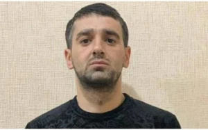 Dəmiryolu stansiyasında silahlı şəxs saxlanıldı