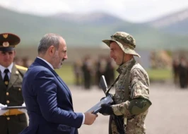 Ermənistan ordusunun yeni geyimi NATO standartlarına uyğun olacaq