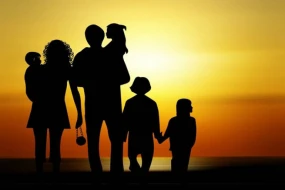 Himayədar valideyn olmaq istəyənlər üçün hüquqi prosedur müəyyənləşdi