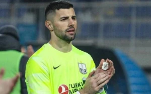 \"Neftçi\"nin qapıçısı zədələndi