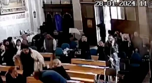 İstanbul kilsəsinə hücum edən şəxs TUTULDU