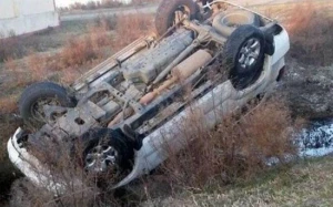 Gədəbəydə avtomobil aşdı - Sürücü xəsarət aldı