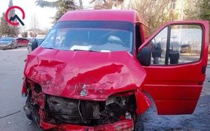 İki maşın toqquşdu, biri piyadanı vurub öldürdü - Fotolar