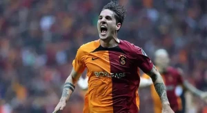 \"Qalatasaray\"dan daha bir ayrılıq