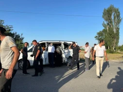 “Mercedes” traktor qoşqusu ilə toqquşdu - Yaralılar var