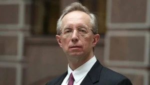 \"Bir əldə iki qarpız tutmaq mümkün deyil\" - Rusiyadan Ermənistana