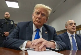 Trampa qarşı cinayət işlərindən biri bağlandı