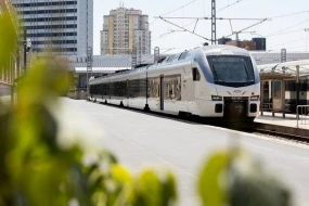 Bakıya yeni elektrik qatarı gətirildi 