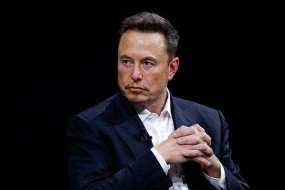 Mask \"Tesla\" ilə yollarını ayırır?