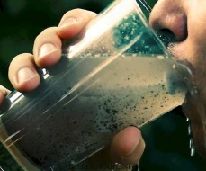 Məşhur şirkətdə QALMAQAL - Çirklənmiş suyu emal edirmiş