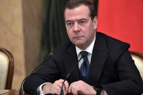\"Bayden çox dəhşətli işlər görə bilər\" - Medvedev