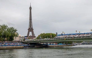 Sena çayının çirkli olduğuna görə olimpiadada üzgüçülük məşqləri ləğv edildi