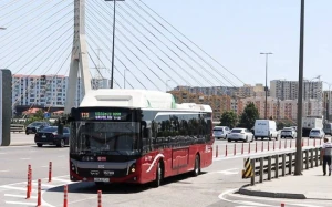 Bakıda 300-dən çox avtobusun yolu dəyişdirildi