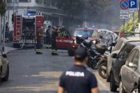 Romada binalar boşaldıldı, televiziyanın yayımı dayandırıldı - Güclü yanğın