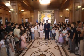 YAP Yasamal rayon təşkilatında “Uşaq hüquqlarını qoru” adlı rəsm sərgisi təşkil olunub - FOTO