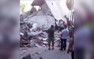 İstanbulda yaşayış binası çökdü - Dağıntılar altında qalanlar var