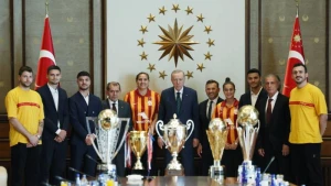 Ərdoğan \"Qalatasaray\" İdman Klubunu qəbul etdi - FOTO