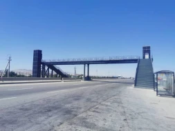 Qəza zamanı zədələnmiş piyada keçidinin təmirinə başlanılır