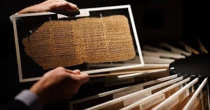 Xristianların ən qədim kitabı rekord qiymətlə satışda