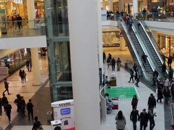 Azərbaycanda ticarət mərkəzində kişi meyiti tapıldı 