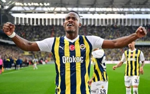 “Fənərbaxça”dan ayrılıb “Qalatasaray”a keçir 