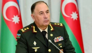 Kərim Vəliyev döyüş sistemləri zavoduna gəldi 