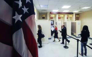 ABŞ Rusiyanın viza mərkəzini bağlayır 