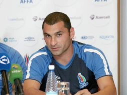 “Futbolu bilənlər kənarda qalıblar, qohum-tanışları komandaya salırlar…” - Mahir Şükürov AFFA-nı “topa tutdu”