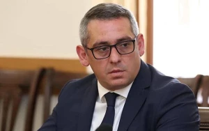 Paşinyan onu işdən çıxardı 