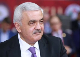 Rövnəq Abdullayev AFFA-dan gedir