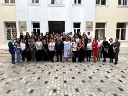 Sumqayıt Tibb Mərkəzi xanım əməkdaşlarını təbrik etdi - FOTO
