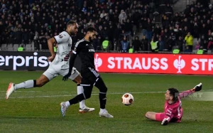 \"Qarabağ\"ın daha bir futbolçusu Yassin Benzia zədələnib - YENİLƏNDİ