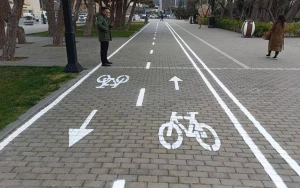 Bulvarda da velosiped yolları salınır