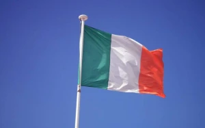 İrlandiyanın Baş naziri istefa verdi