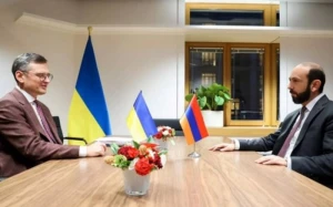 Mirzoyan Kuleba ilə danışıqlar APARDI